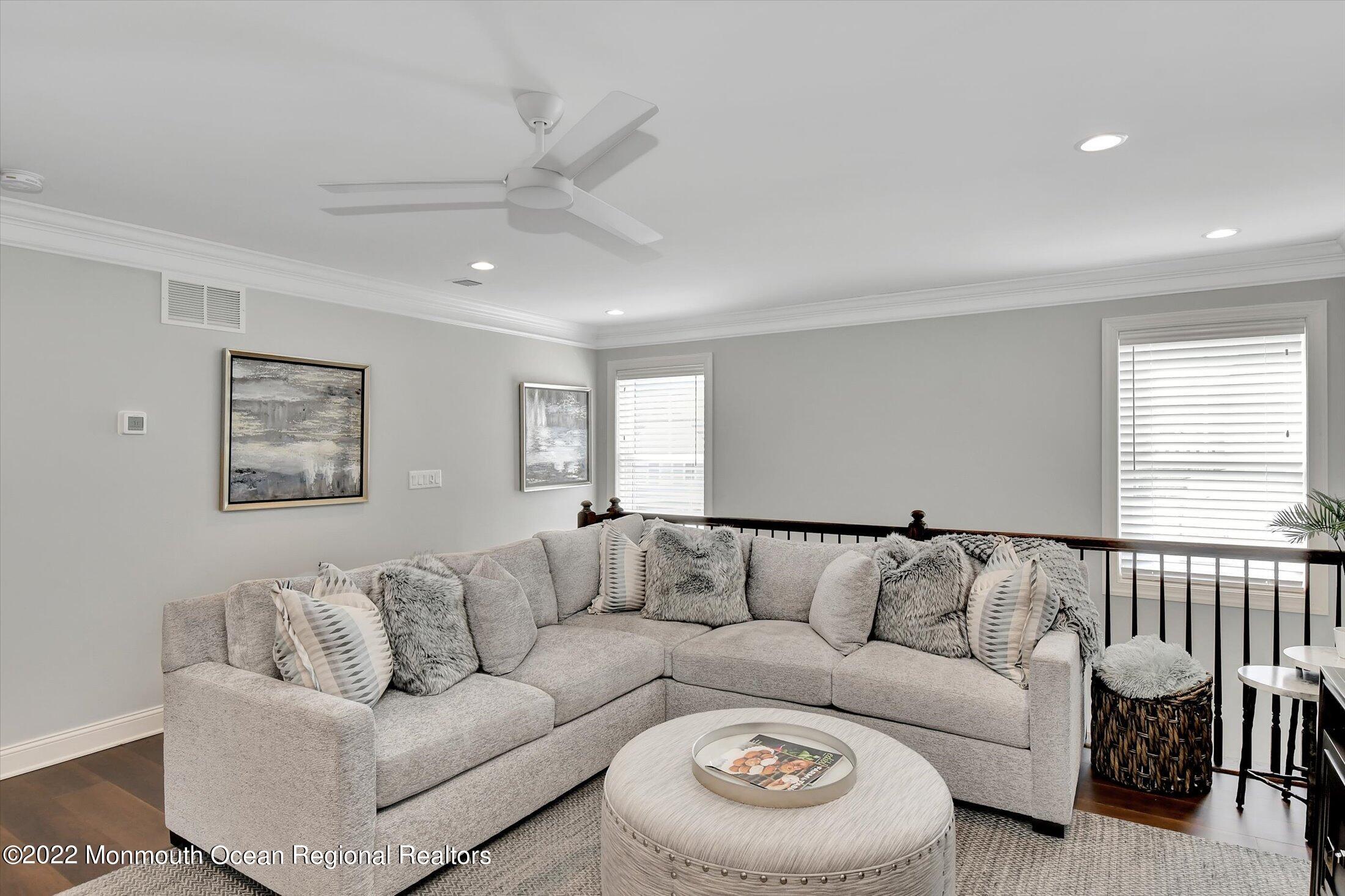 38 Lawley Drive Middletown, NJ 07738 - Photo 31 of 58 31-Family Room