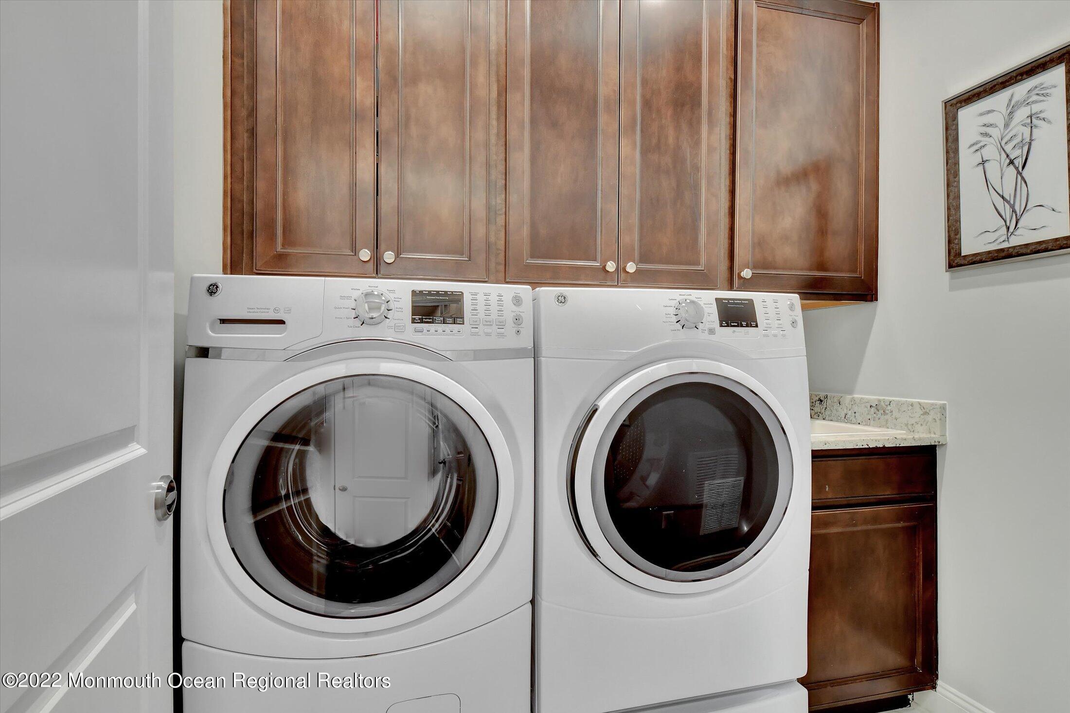 38 Lawley Drive Middletown, NJ 07738 - Photo 47 of 58 37-Laundry Room