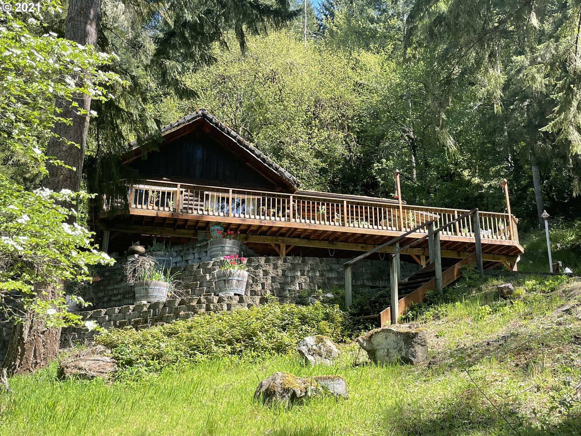 15927 Tyee Road Umpqua, OR 97486 - Photo 16 of 32 Gallery Image 16
