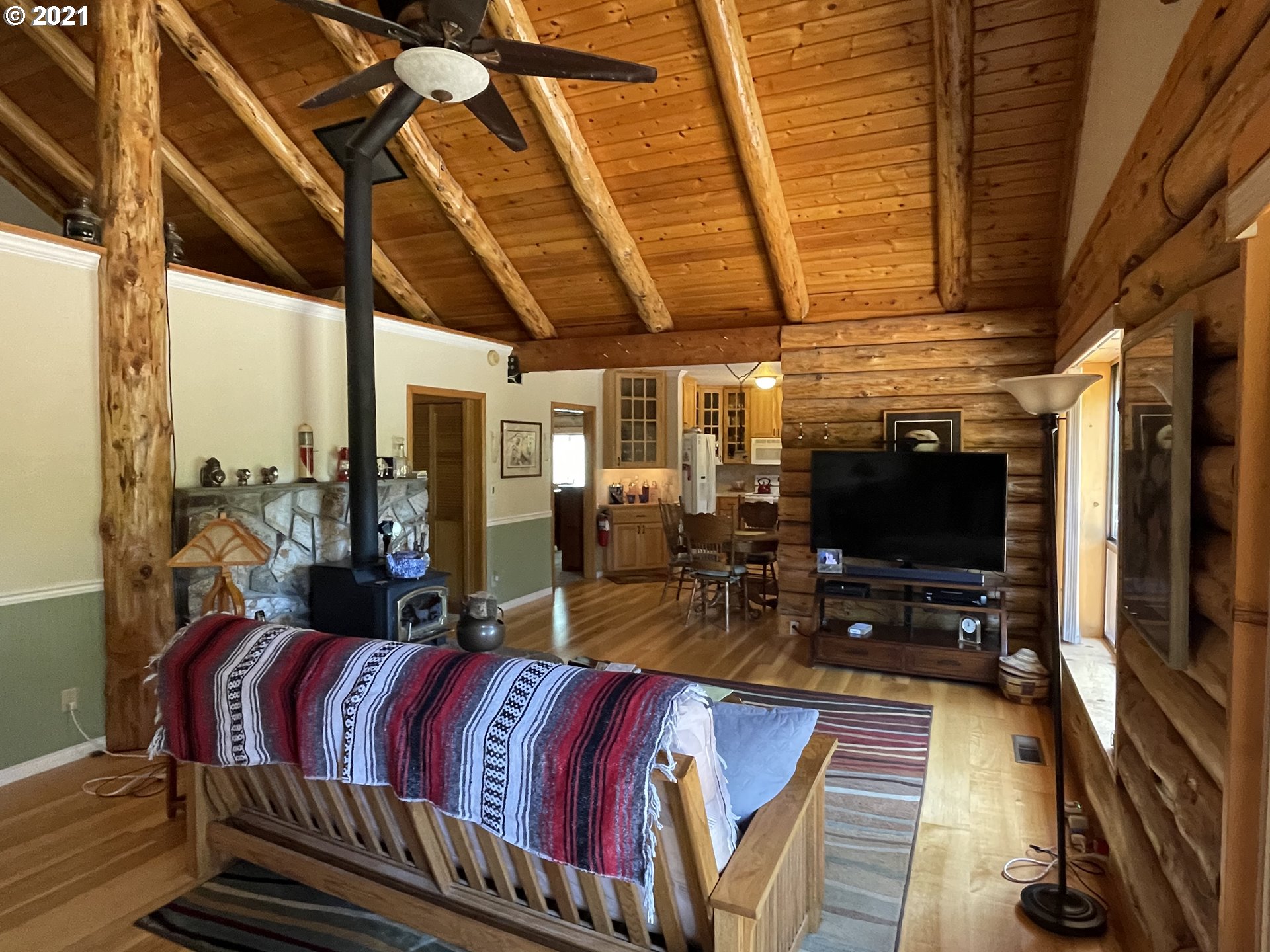 15927 Tyee Road Umpqua, OR 97486 - Photo 3 of 32 Gallery Image 3