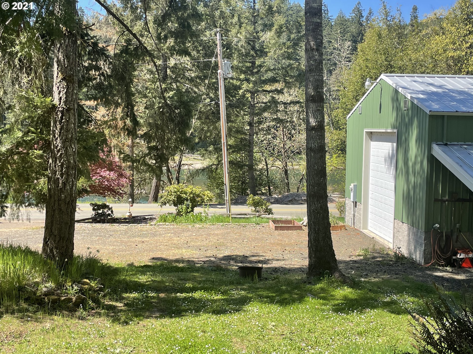 15927 Tyee Road Umpqua, OR 97486 - Photo 21 of 32 Gallery Image 21