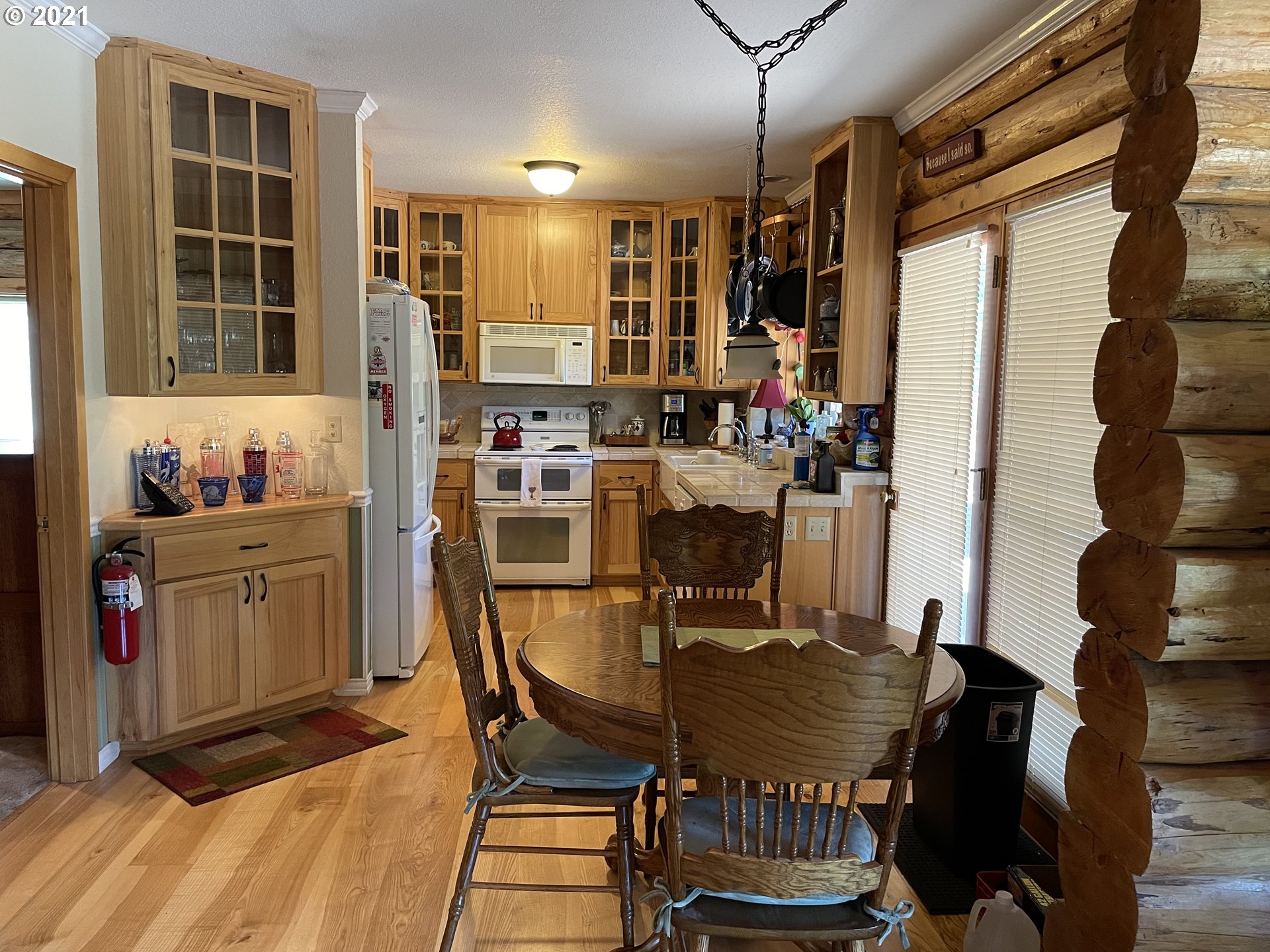 15927 Tyee Road Umpqua, OR 97486 - Photo 6 of 32 Gallery Image 6