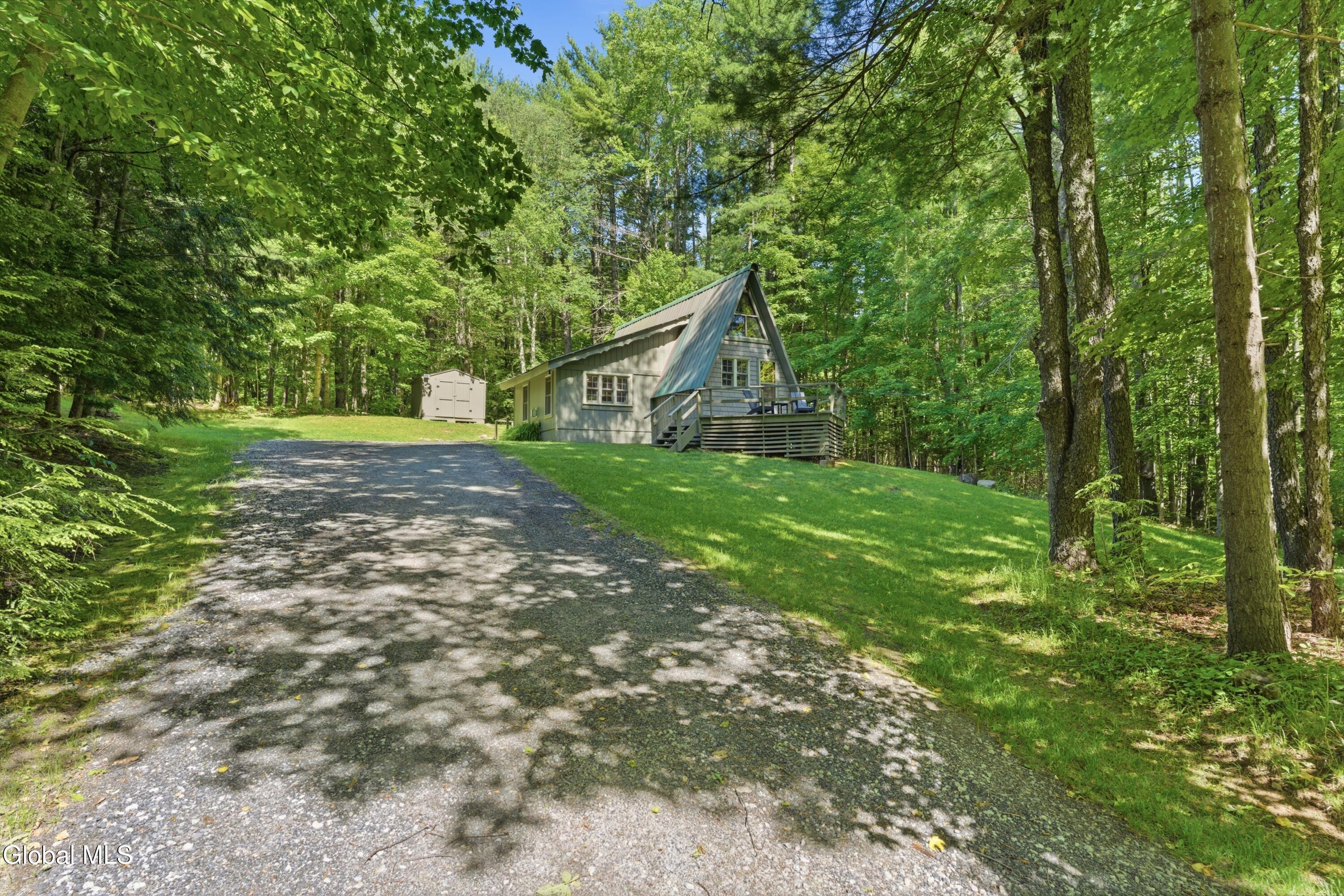 661 South Johnsburg Road Johnsburg, NY 12885 - Photo 3 of 34 DOD03824