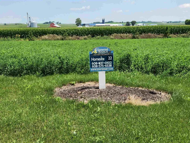 $99,000 | 851 Capitol Drive, Dane, WI 53529