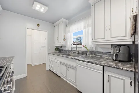 $945,000 | 16700 Celtic Street, Granada Hills, CA 91344