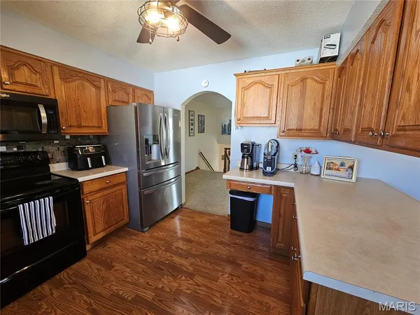 $285,000 | 806 Windy Way, Steeleville, IL 62288