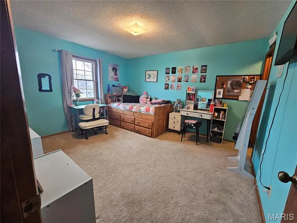 $285,000 | 806 Windy Way, Steeleville, IL 62288