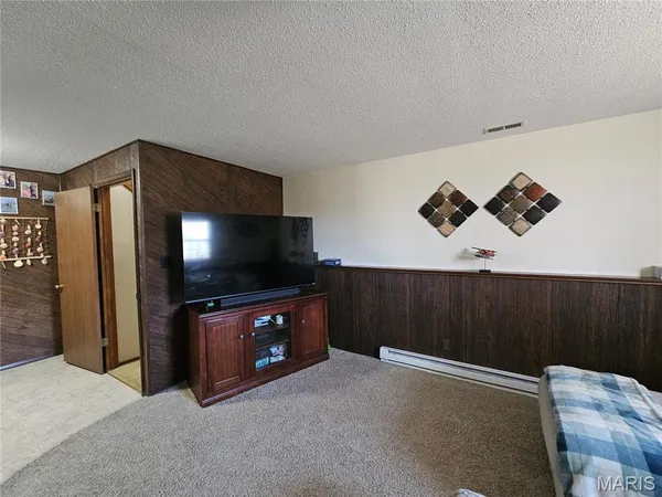 $285,000 | 806 Windy Way, Steeleville, IL 62288