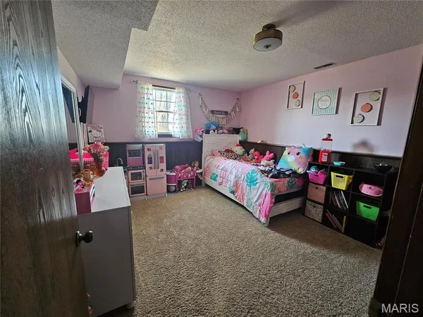 $285,000 | 806 Windy Way, Steeleville, IL 62288