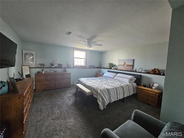 $285,000 | 806 Windy Way, Steeleville, IL 62288