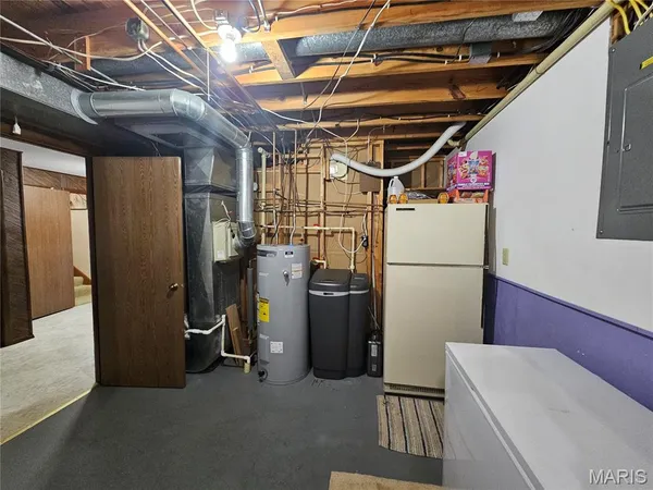 $285,000 | 806 Windy Way, Steeleville, IL 62288