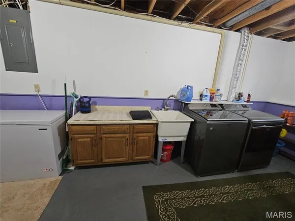 $285,000 | 806 Windy Way, Steeleville, IL 62288