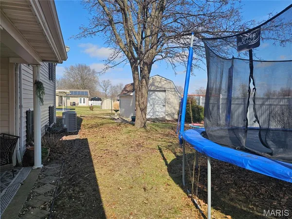 $285,000 | 806 Windy Way, Steeleville, IL 62288