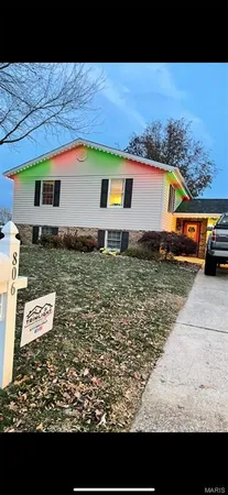 $285,000 | 806 Windy Way, Steeleville, IL 62288