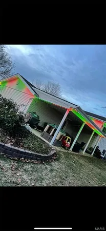 $285,000 | 806 Windy Way, Steeleville, IL 62288