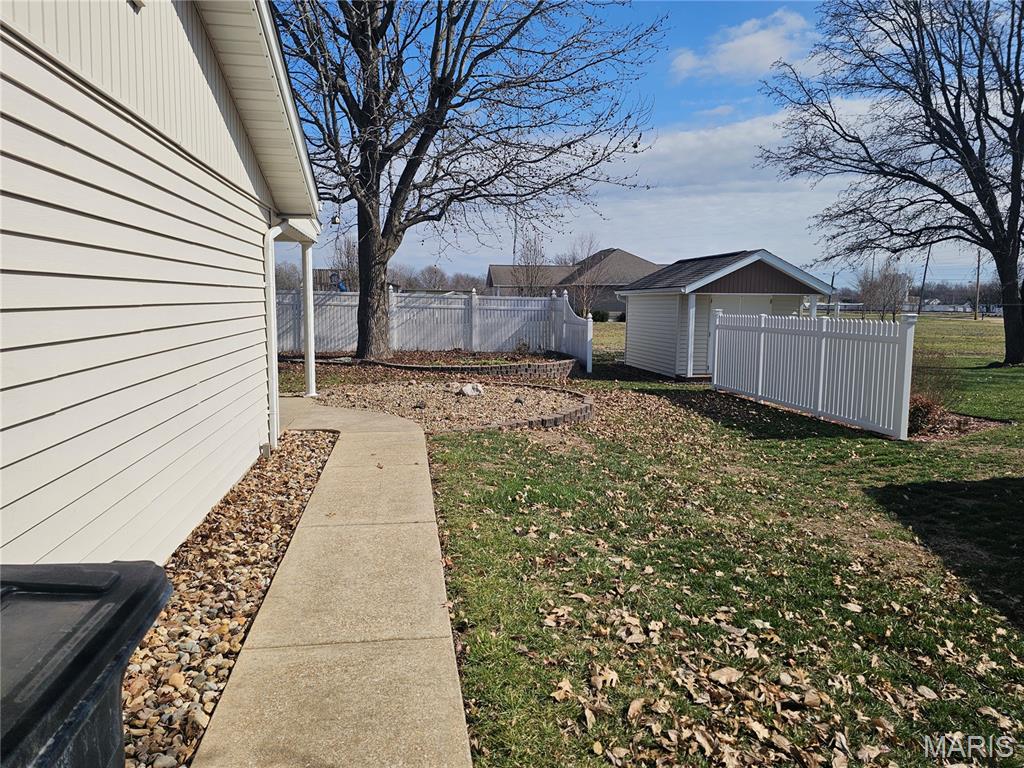 806 Windy Way Steeleville, IL 62288 - Photo 6 of 52