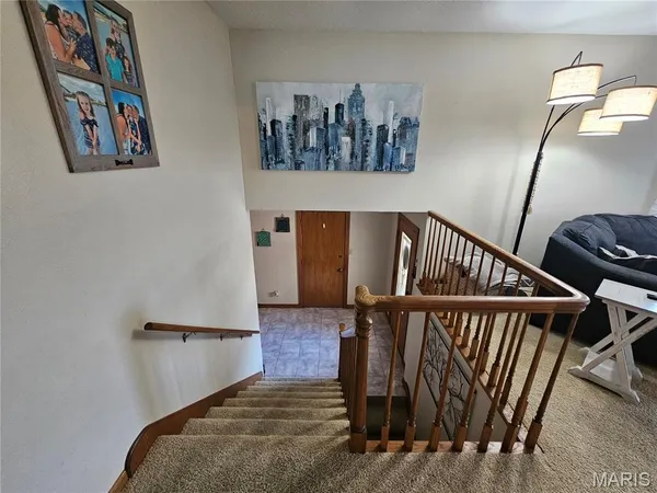 $285,000 | 806 Windy Way, Steeleville, IL 62288