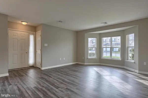 $2,325 | 150 Merlin Drive, Hummelstown, PA 17036