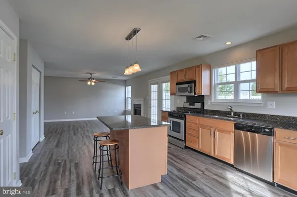 $2,325 | 150 Merlin Drive, Hummelstown, PA 17036