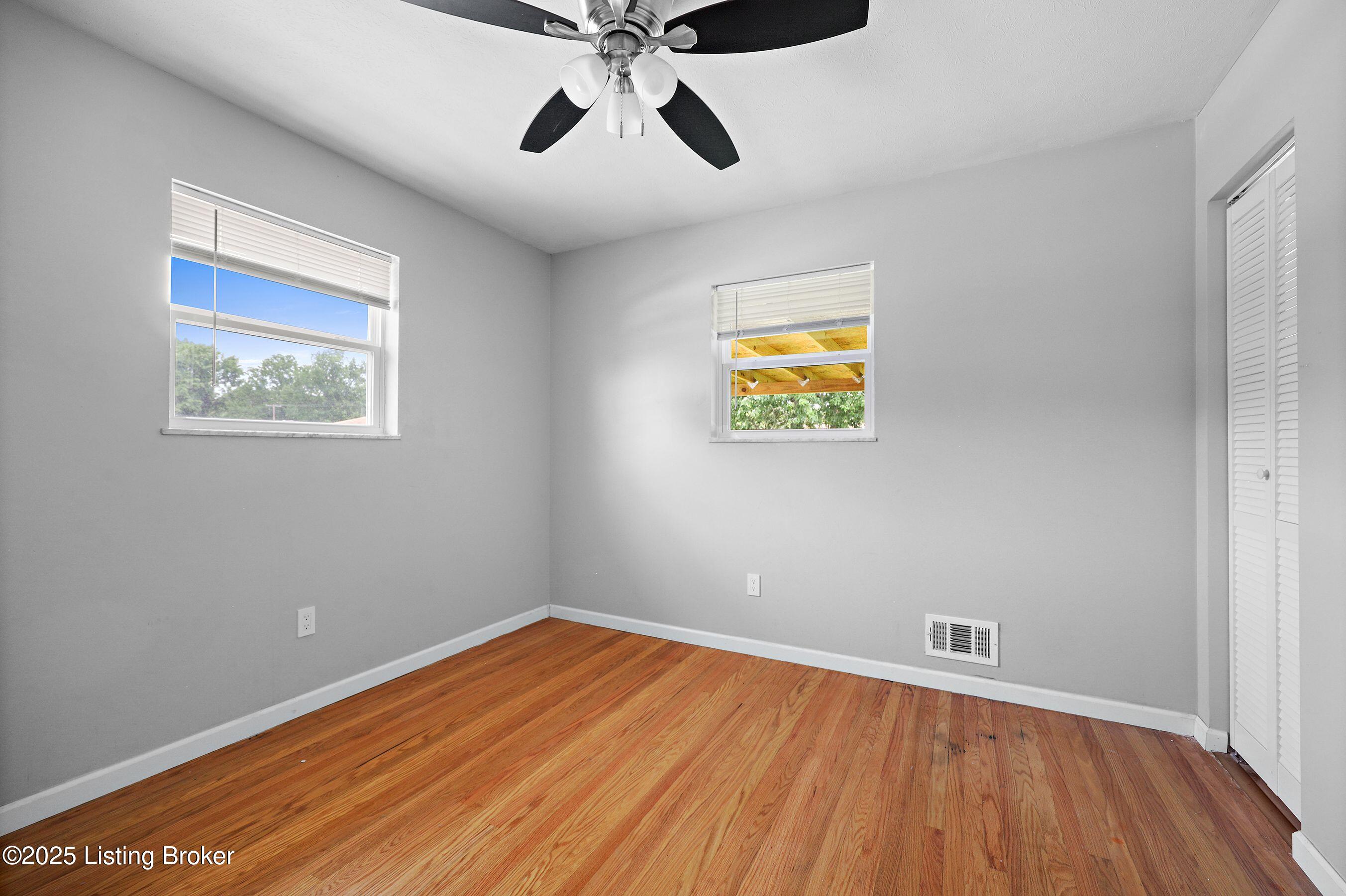 10907 Torrington Road Louisville, KY 40272 - Photo 16 of 38 IMG_1604 2