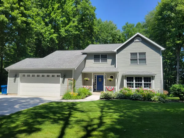 $459,000 | 14130 Wildwood Drive, Big Rapids, MI 49307