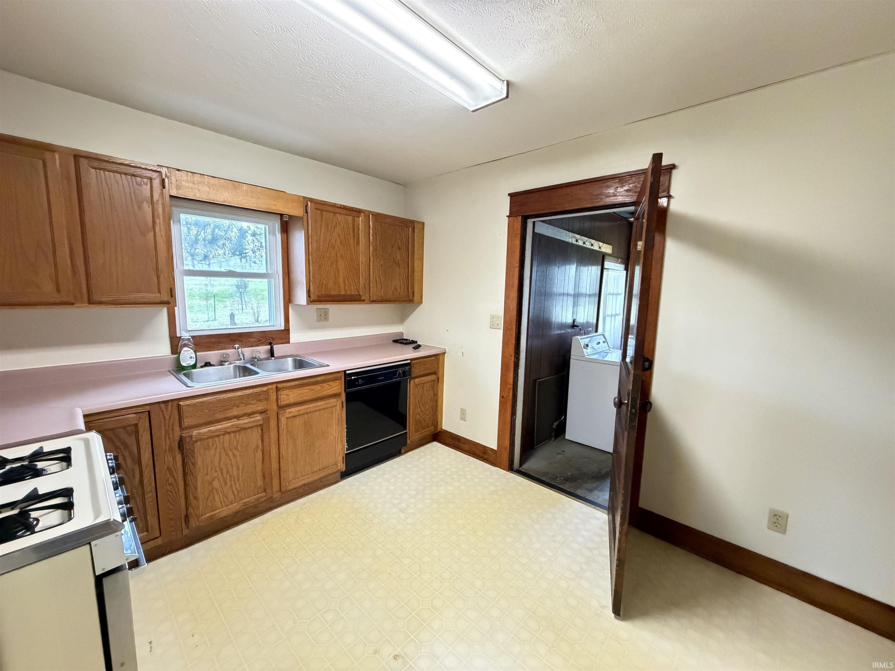 1026 West 7th Street Bloomington, IN 47404 - Photo 12 of 30