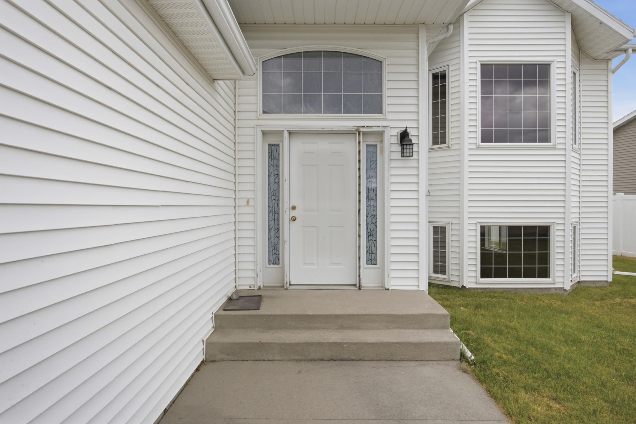 4419 48th Street South Fargo, ND 58104 - Photo 3 of 30