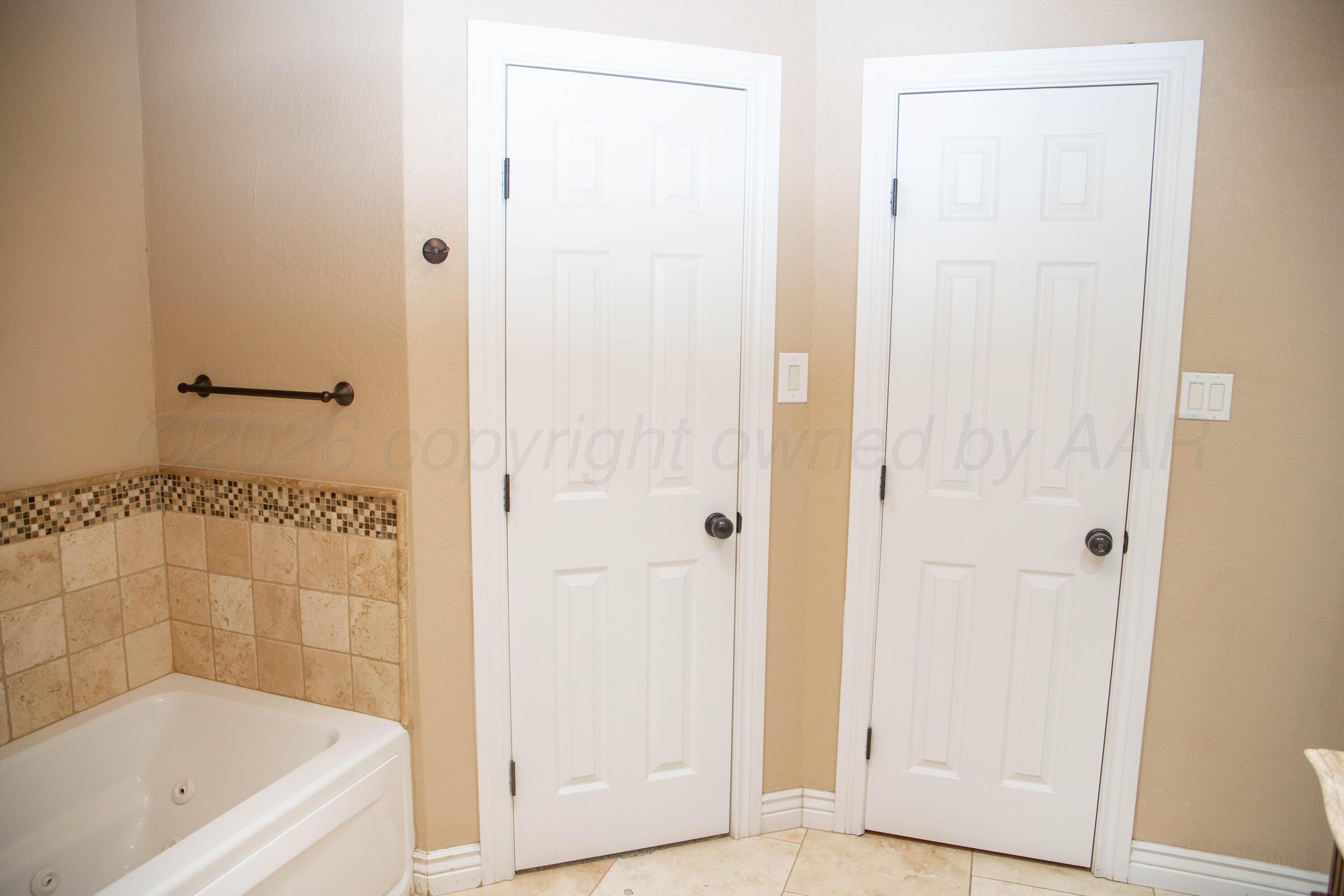 107 Pinehurst Street Borger, TX 79007 - Photo 20 of 33 IMG_7922