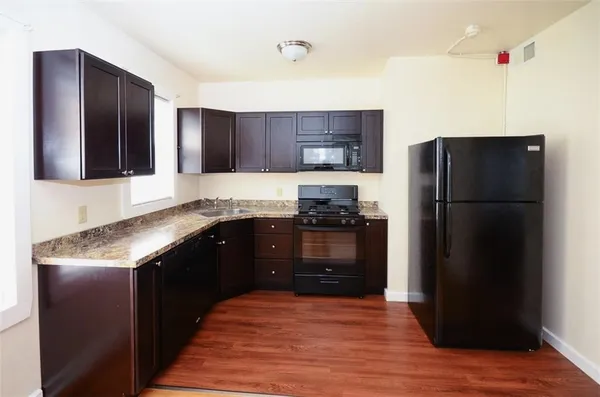 $1,575 | 690 Elm Street, Woonsocket, RI 02895