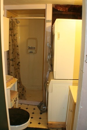 9 Athens Avenue Rutland, MA 01543 - Photo 12 of 21 a bathroom with a sink and a mirror