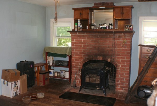 9 Athens Avenue Rutland, MA 01543 - Photo 9 of 21 a living room with furniture and a fireplace