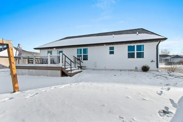 $369,900 | 567 Eagle Drive, Oconto Falls, WI 54154