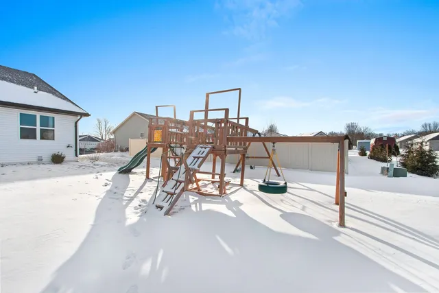 $369,900 | 567 Eagle Drive, Oconto Falls, WI 54154