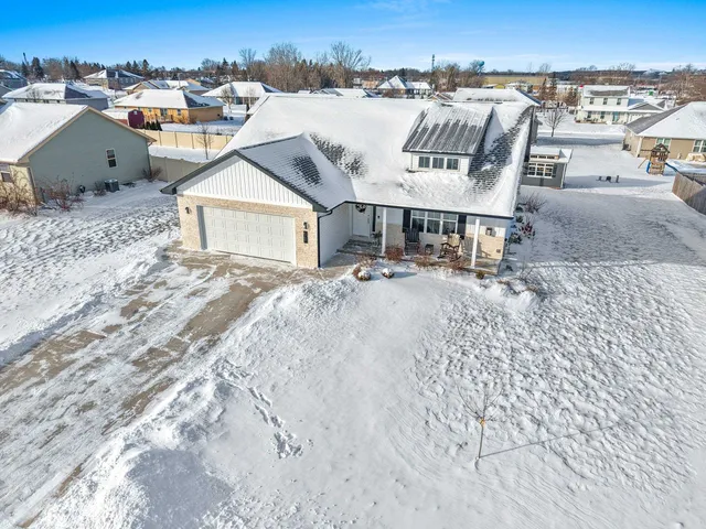 $369,900 | 567 Eagle Drive, Oconto Falls, WI 54154