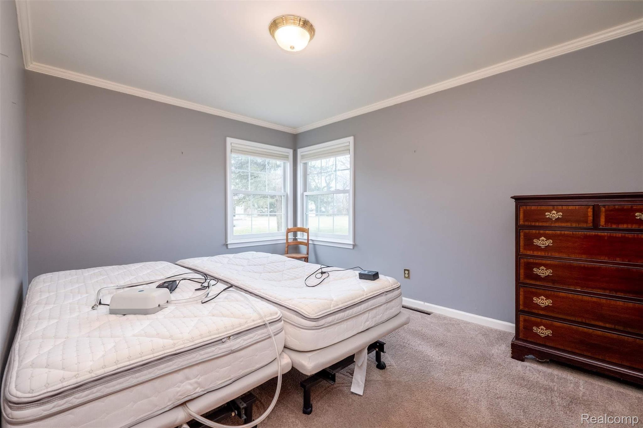 1816 Ansal Drive Rochester, MI 48309 - Photo 14 of 21 1816 Ansel Dr-32.jpg