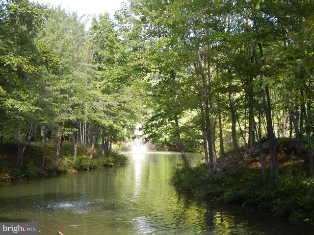 $2,750 | 8360 Greensboro Drive, Unit 811, McLean, VA 22102