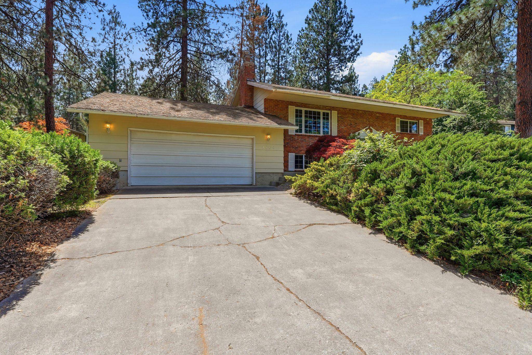 1804 South Wardson Road Spokane Valley, WA 99212 - Photo 3 of 34