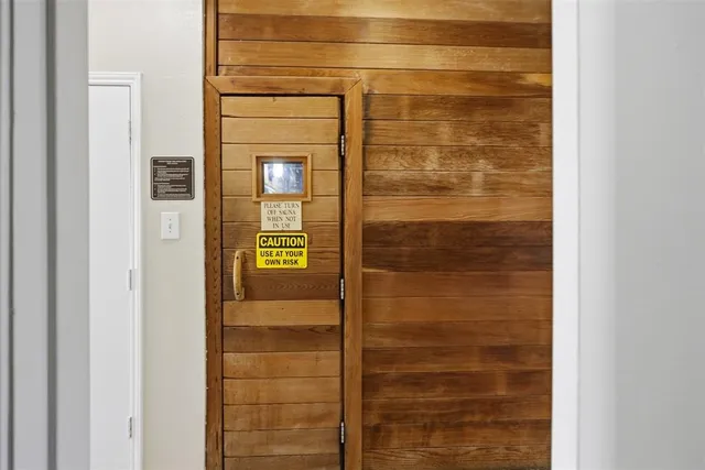 a view of a livingroom and dining room