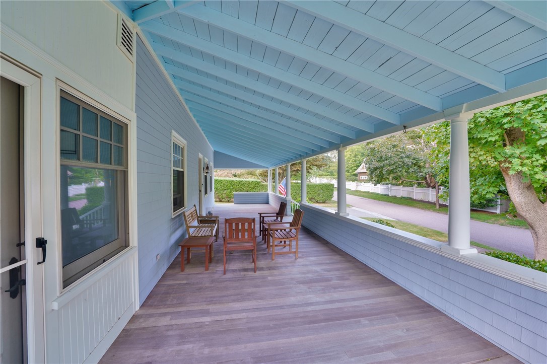 33 Standish Road Jamestown, RI 02835 - Photo 6 of 41 Gallery Image 6