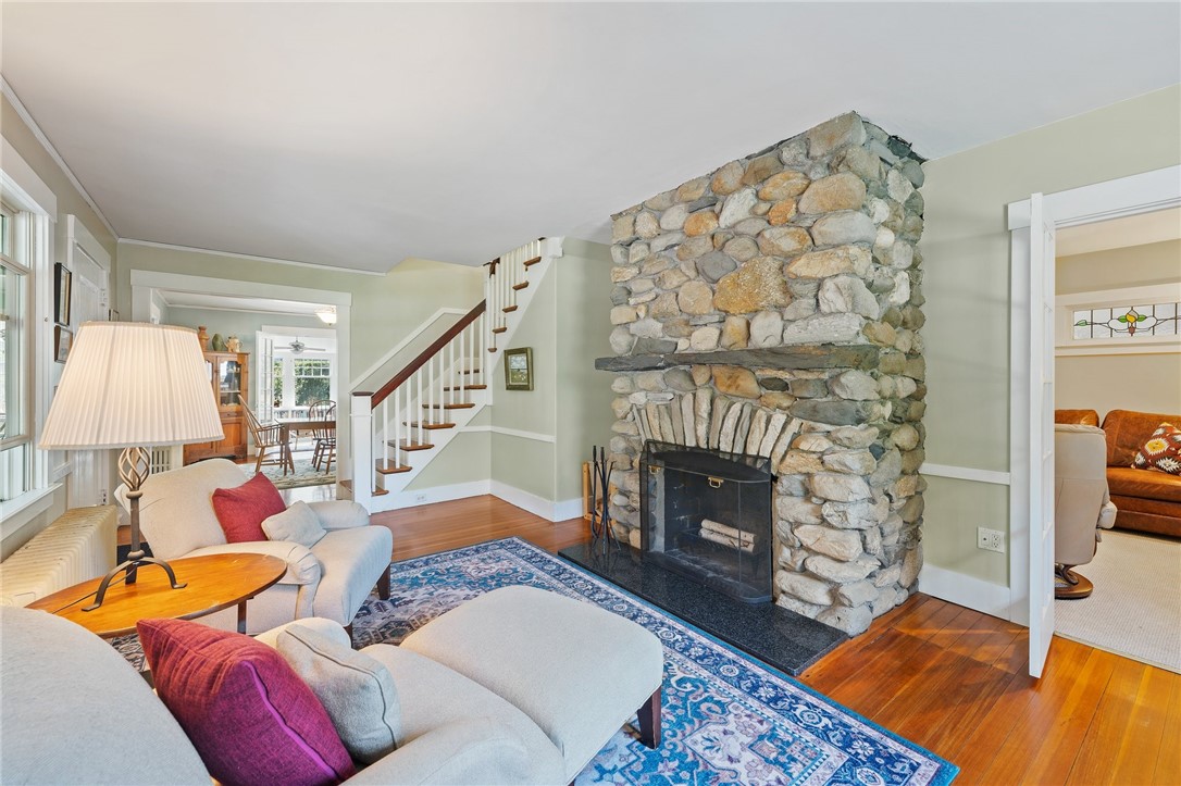 33 Standish Road Jamestown, RI 02835 - Photo 8 of 41 Gallery Image 8