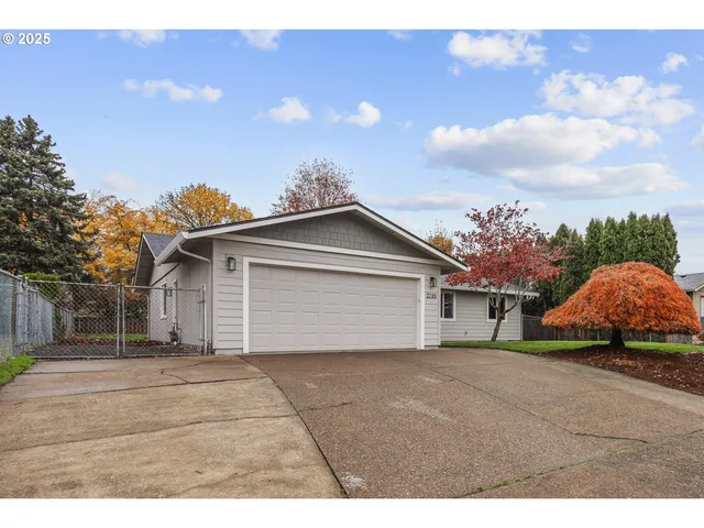 a view of a house with a outdoor space