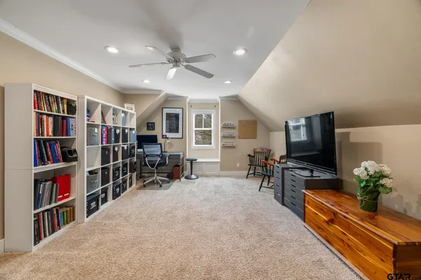 $739,900 | 9453 Cherokee Trail, Tyler, TX 75703