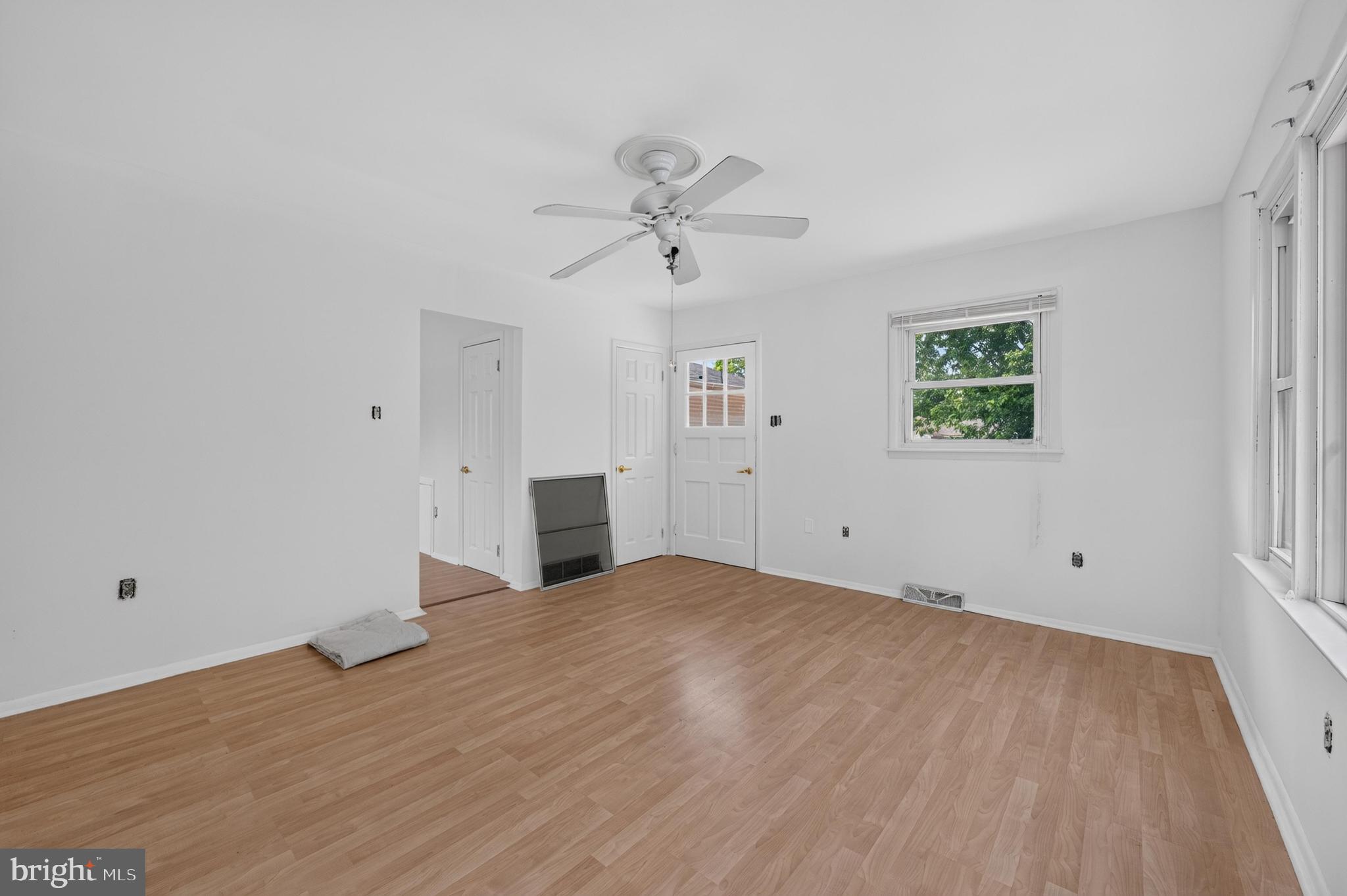 22 Woodbrook Road Turnersville, NJ 08012 - Photo 7 of 22 InLaw Suite