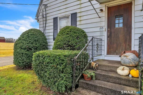 $419,700 | 713 Thrall Avenue, Suffield, CT 06078