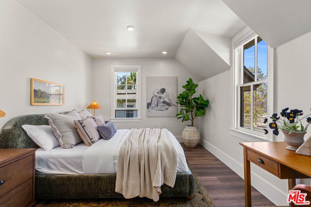 326 West 10th Street Long Beach, CA 90813 - Photo 19 of 32