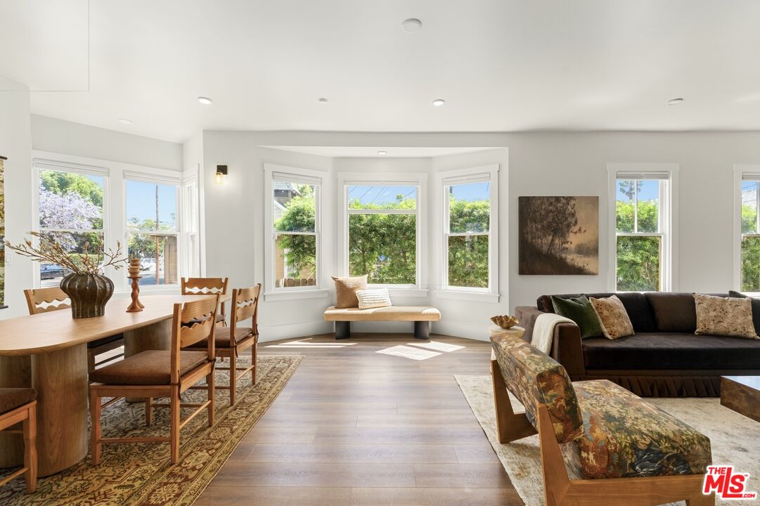 326 West 10th Street Long Beach, CA 90813 - Photo 2 of 32