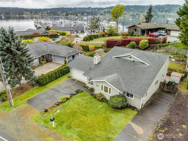$725,000 | 17851 9th Avenue Northeast, Poulsbo, WA 98370