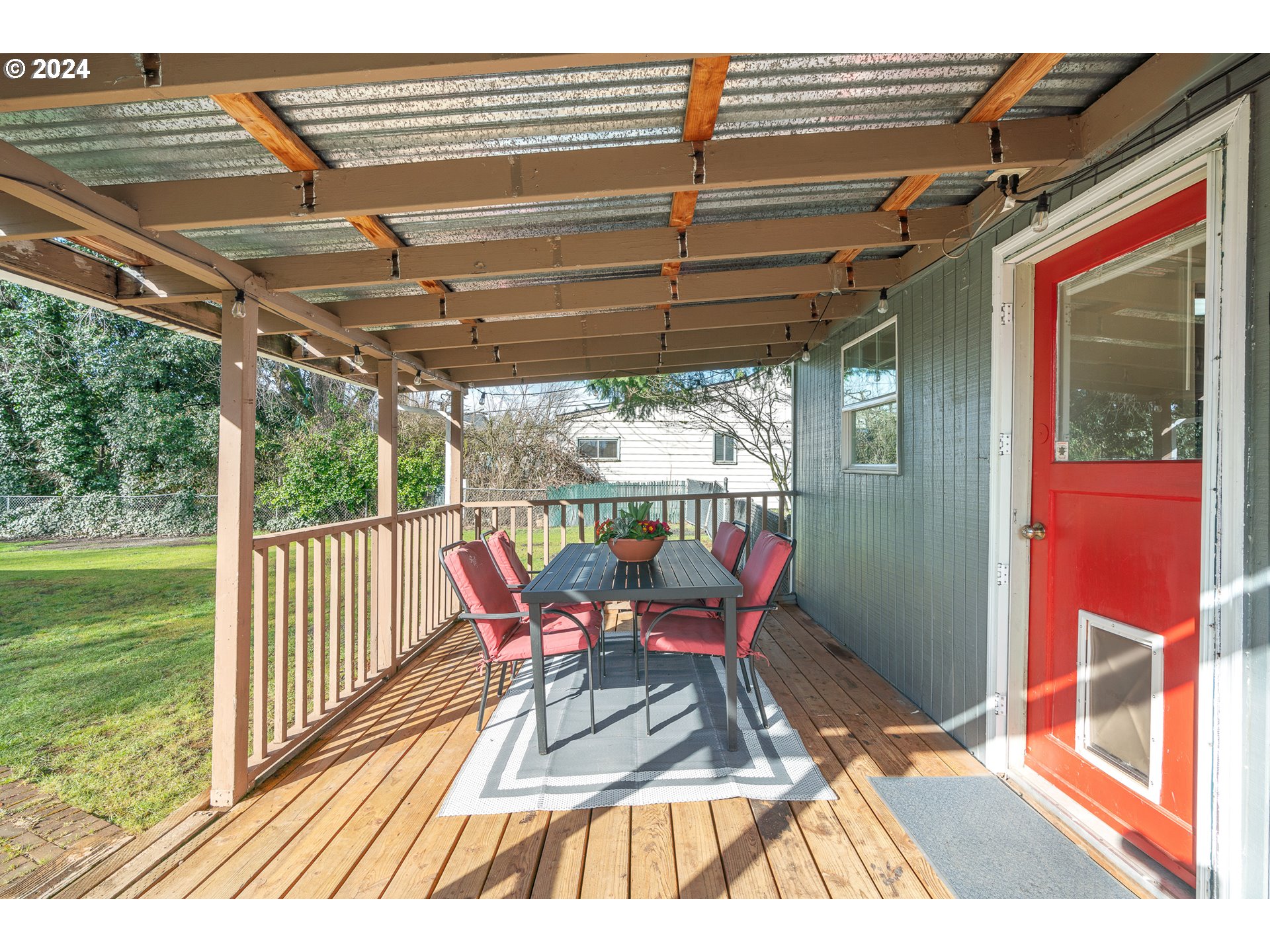 3305 Northwest Glencoe Road Hillsboro, OR 97124 - Photo 23 of 36 a view of a chairs and table in the balcony