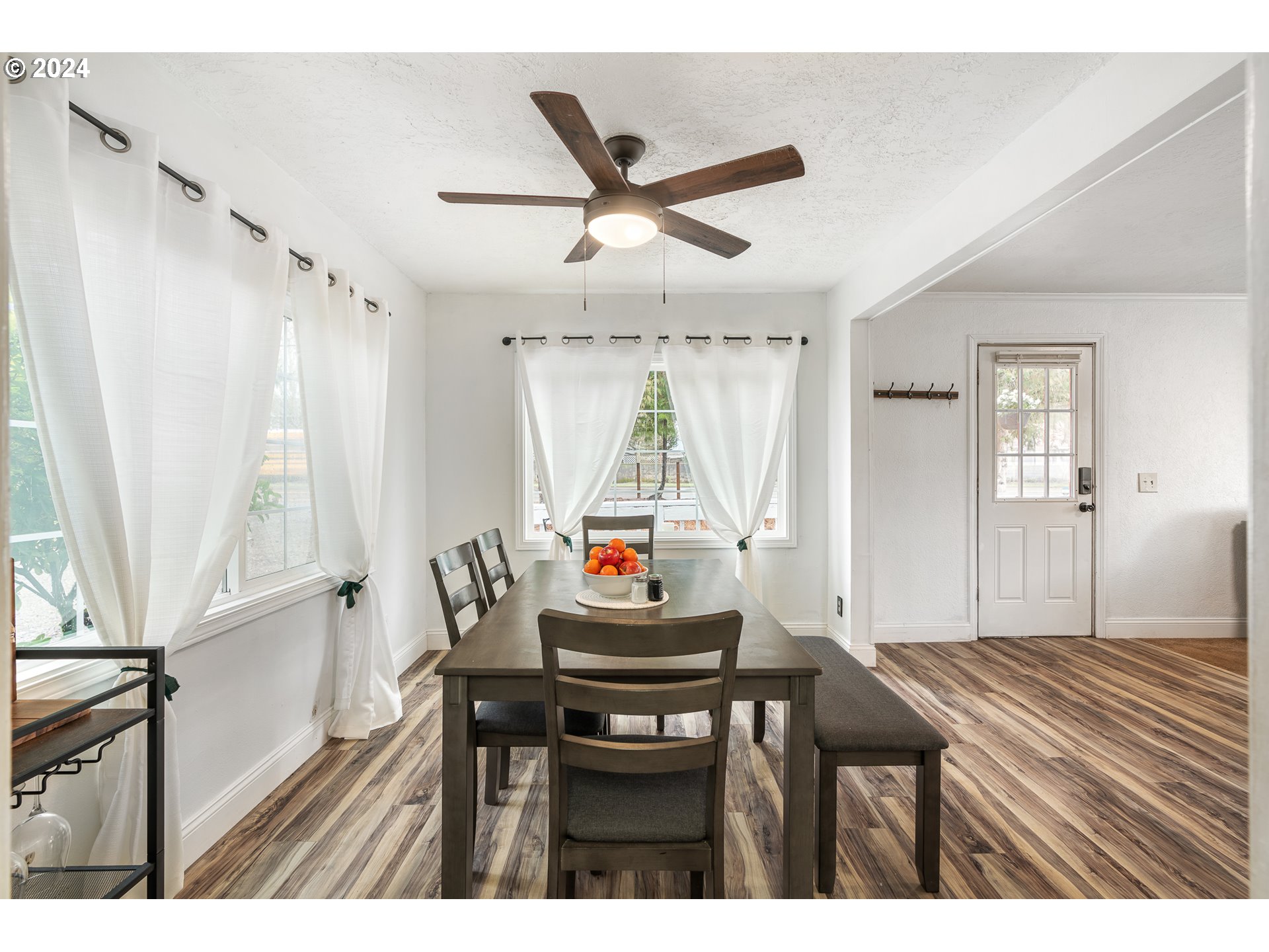 3305 Northwest Glencoe Road Hillsboro, OR 97124 - Photo 7 of 36 a dining room with furniture and window