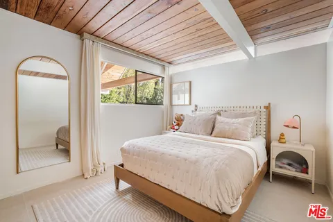 $2,395,000 | 1407 Ellsworth Court, Thousand Oaks, CA 91360